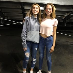 Meet your Posher, Avery